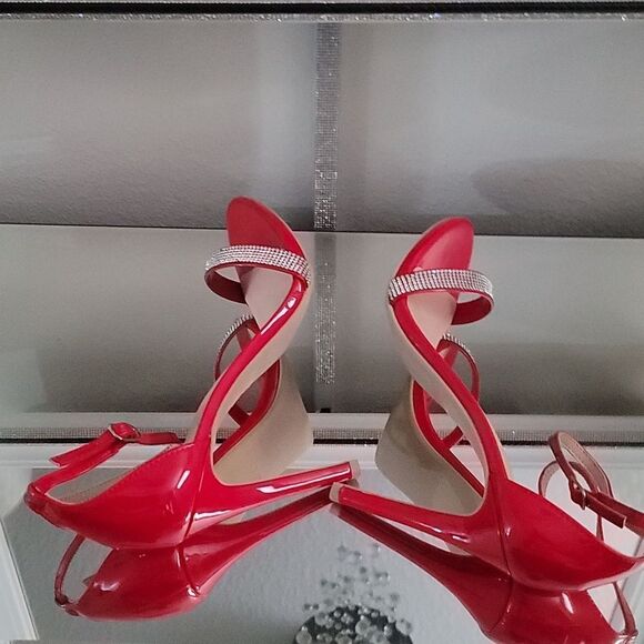 BRAND NEW DELICACY RHINESTONE ANKLE STRAP WOMEN'S HEELS - Picture 11 of 15